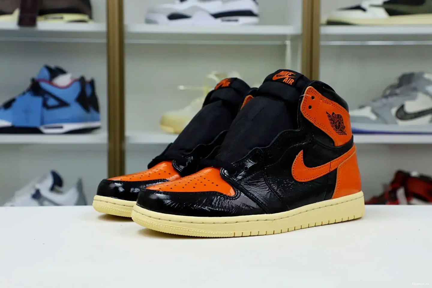 'SHATTERED 3.0' JORDAN Kimikick BACKBOARD 1 AIR RETRO OG HIGH 0408